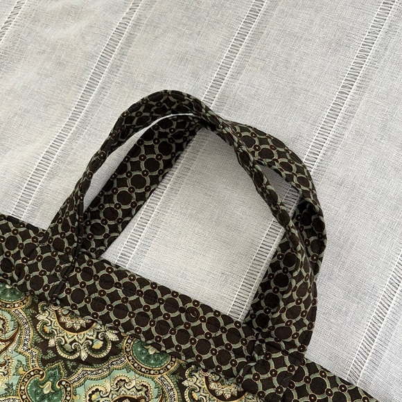 Handmade Quilted Tote Bag in Paisley Print - Picture 5 of 13